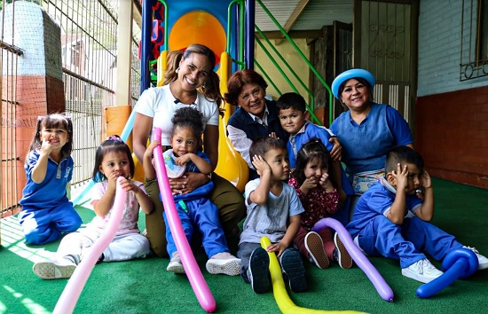 Clausura del mes de la niñez en hogar infantil de Popayán Clausura del mes de la niñez en hogar infantil de Popayán