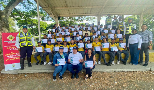 Candelaria: Compromiso y transformación en la comunidad