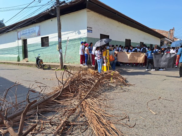 Declaran cese de actividades por deterioro en infraestructura educativa