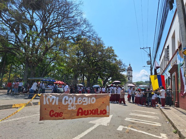 Declaran cese de actividades por deterioro en infraestructura educativa
