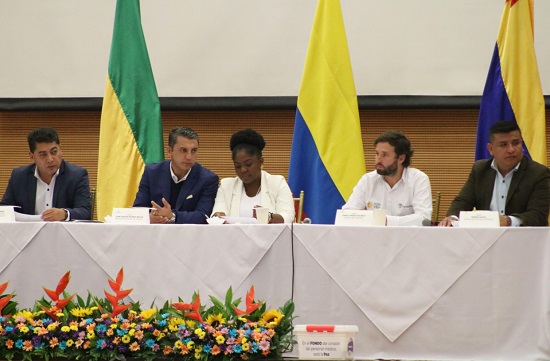 Entrega de ambulancias fortalece la atención en salud