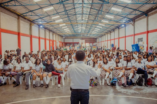 Feria Educativa en Quilichao atrae a estudiantes que desean un futuro mejor Feria Educativa en Quilichao atrae a estudiantes que desean un futuro mejor