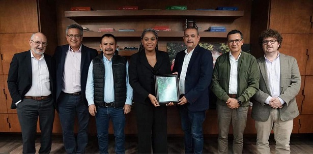 Luis Eduardo Grijalba trae transformación educativa y turística a Santander de Quilichao Luis Eduardo Grijalba trae transformación educativa y turística a Santander de Quilichao
