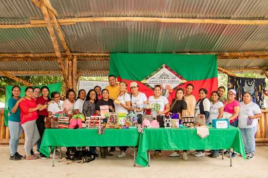 Secretaría de Desarrollo Social de Miranda recibió a artesanas de Aruba Secretaría de Desarrollo Social de Miranda recibió a artesanas de Aruba