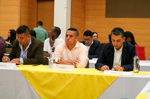 Alcalde ratifica su compromiso con la política social