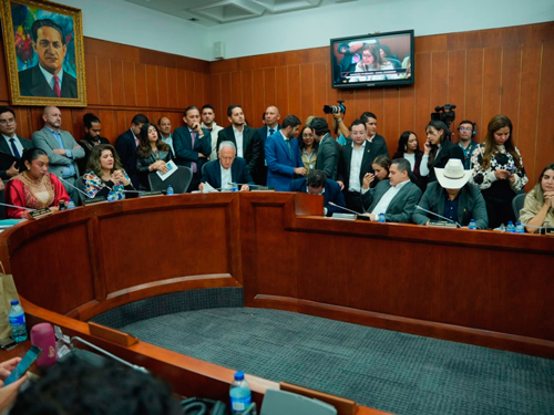 Apelan archivamiento de reforma a salud