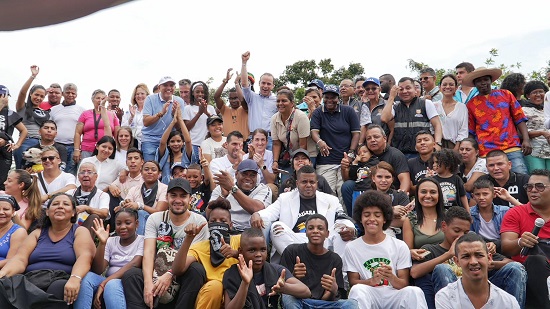 ¡Trabajamos por unir a Cali con el grupo de la Reconciliación de la Carrilera la 70! ¡Trabajamos por unir a Cali con el grupo de la Reconciliación de la Carrilera la 70!