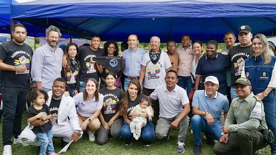 ¡Trabajamos por unir a Cali con el grupo de la Reconciliación de la Carrilera la 70! ¡Trabajamos por unir a Cali con el grupo de la Reconciliación de la Carrilera la 70!