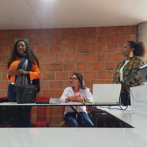Alcaldesa de Villa Rica fortalece comunidad