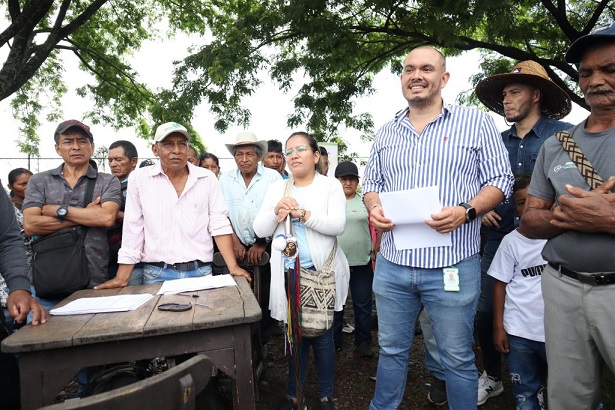3.400 millones de pesos para la producción cafetera de pueblos indígenas en el Cauca 3.400 millones de pesos para la producción cafetera de pueblos indígenas en el Cauca