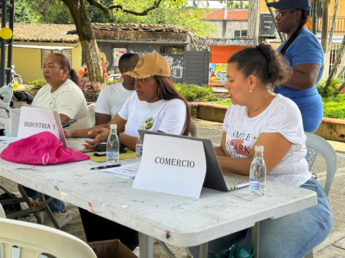 Alcaldesa de Villa Rica fortalece comunidad