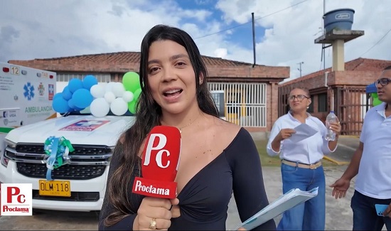 Ambulancia y vehículo fortalecen la salud en Corinto
