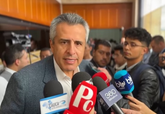Avanza a paso firme la reforma pensional - Luis Fernando Velasco Avanza a paso firme la reforma pensional - Luis Fernando Velasco
