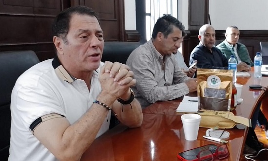 Empresario caleño propone fundación agrícola en Popayán.