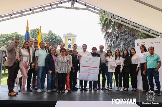 Popayán recibió títulos de propiedad de 19 predios de parte de la SNR Popayán recibió títulos de propiedad de 19 predios de parte de la SNR