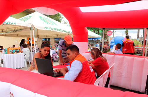 Feria de empleo en homenaje a las madres