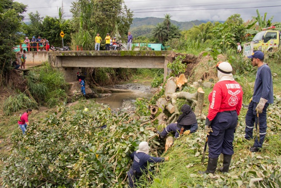 Alcaldía de Miranda atendió emergencia por fuertes lluvias Alcaldía de Miranda atendió emergencia por fuertes lluvias