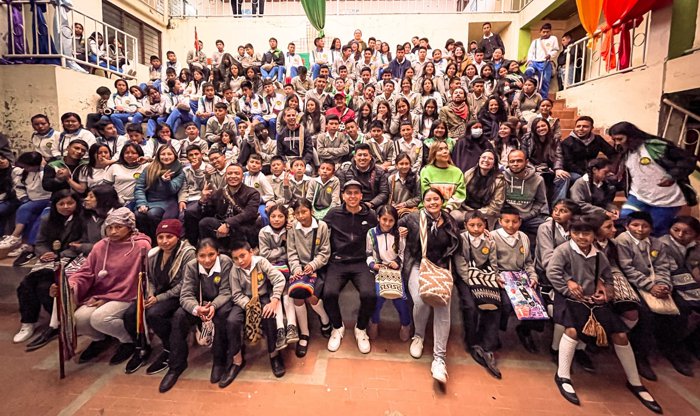 Autonomía escolar y libertad de cátedra Autonomía escolar y libertad de cátedra