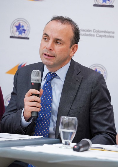Gremios y autoridades exigen al Gobierno proteger la vía Panamericana de los bloqueos Gremios y autoridades exigen al Gobierno proteger la vía Panamericana de los bloqueos