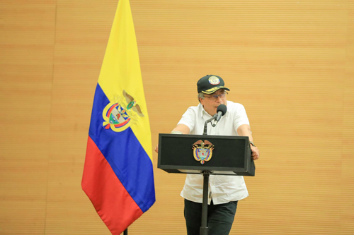 Militares construirán obras en zonas de guerra