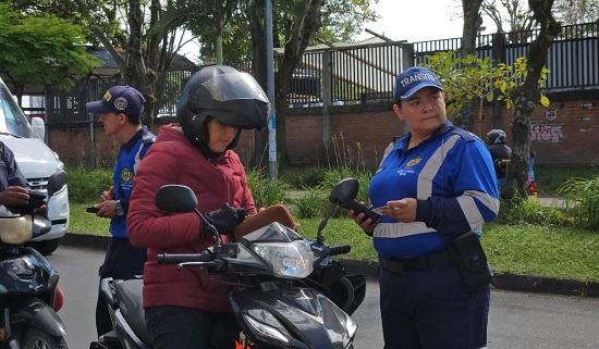 Control pedagógico a la normatividad de restricción vehicular Control pedagógico a la normatividad de restricción vehicular