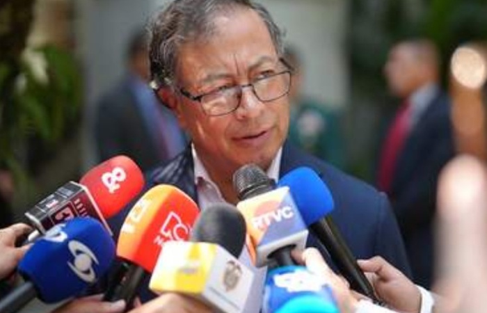 El presidente en su laberinto y la prensa en la mala hora El presidente en su laberinto y la prensa en la mala hora