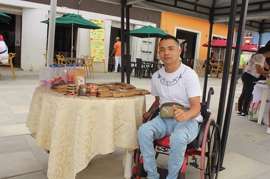 Yalile García Calle, líder regional de la Unidad Administrativa Especial de Organizaciones Solidarias para el Eje Cafetero y Antioquia Yalile García Calle, líder regional de la Unidad Administrativa Especial de Organizaciones Solidarias para el Eje Cafetero y Antioquia