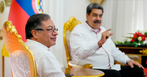 De Simón Bolívar a Gustavo Petro y Nicolás Maduro De Simón Bolívar a Gustavo Petro y Nicolás Maduro