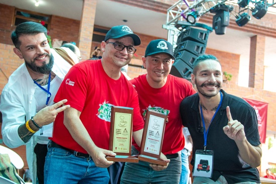 “El Cauca representa paz. El café sí es una oportunidad de vida”: Wilton Benitez, caficultor caucano. “El Cauca representa paz. El café sí es una oportunidad de vida”: Wilton Benitez, caficultor caucano.