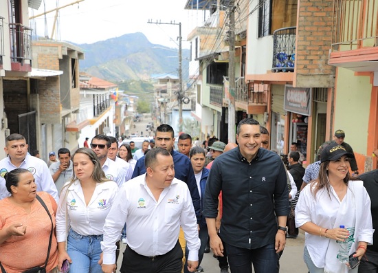 Florencia: prioridad para la inversión en salud e infraestructura vial Florencia: prioridad para la inversión en salud e infraestructura vial