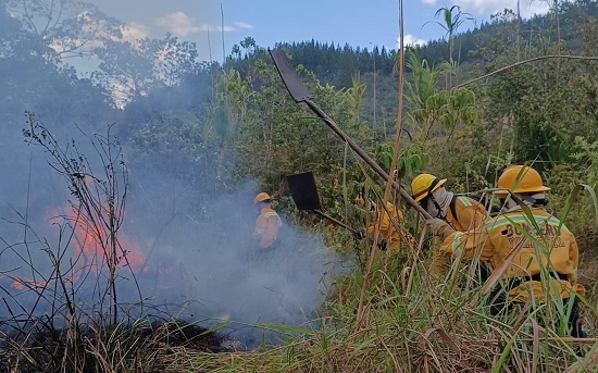 No paran los incendios forestales en la zona rural de Popayán. No paran los incendios forestales en la zona rural de Popayán.