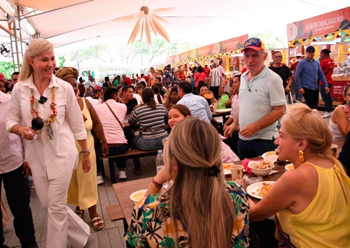 Orgullo y tradición en cada stand del Petronio Álvarez