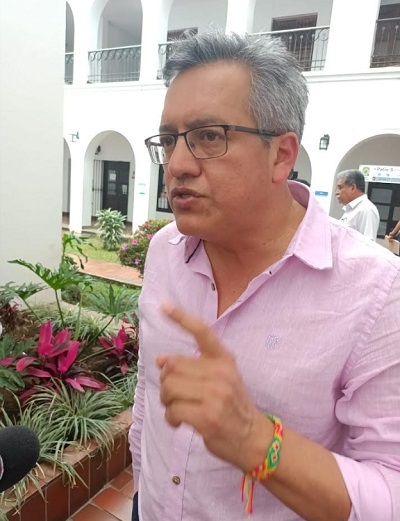 Sobre altas tarifas de servicios y comunidades energéticas, habló el representante Jorge Bastidas.