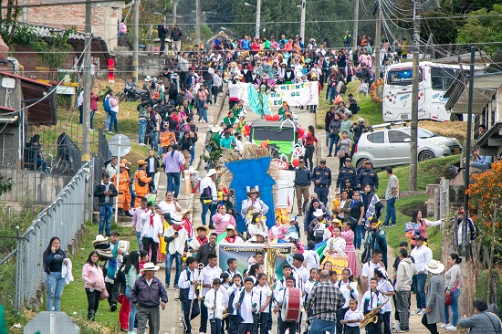 Sotará celebra el éxito de las Fiestas de Verano 2024 con una masiva afluencia de turistas y locales. Sotará celebra el éxito de las Fiestas de Verano 2024 con una masiva afluencia de turistas y locales.