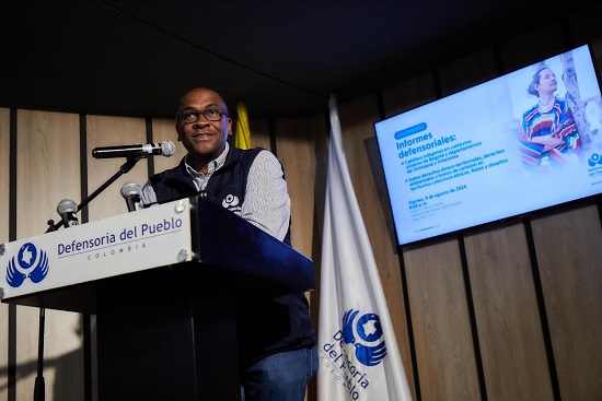 Vulneración de derechos humanos a periodistas colombianos Vulneración de derechos humanos a periodistas colombianos