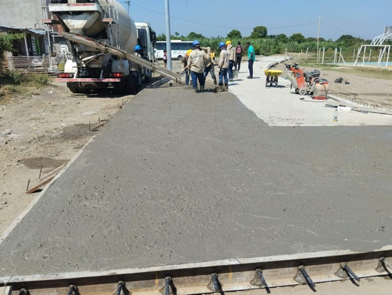Avanza pavimentación de la vía La Esmeralda en Guachené