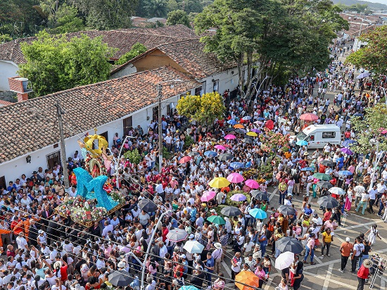 Caloto celebró 70 años de la Coronación Canónica de la Niña María