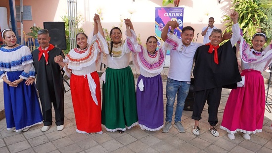 Con talleres artísticos la Gobernación del Cauca impulsa el arte y la identidad cultural. Con talleres artísticos la Gobernación del Cauca impulsa el arte y la identidad cultural.