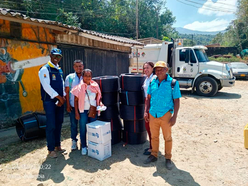 En hora buena llegan ayudas para damnificados bolivarenses En hora buena llegan ayudas para damnificados bolivarenses