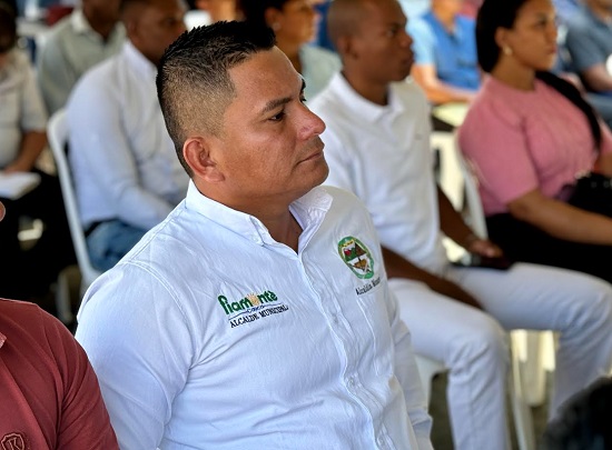 Gobierno del Cauca entregó maquinaria verde para potenciar el agro y desarrollo rural. Gobierno del Cauca entregó maquinaria verde para potenciar el agro y desarrollo rural.