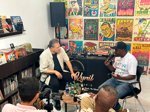 Israel Tanenbaum lanza su proyecto musical "Semilla" en Cali Israel Tanenbaum lanza su proyecto musical "Semilla" en Cali