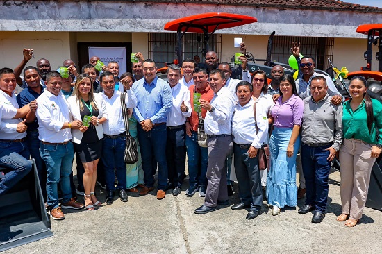Popayán recibe maquinaria para fortalecer el sector agropecuario Popayán recibe maquinaria para fortalecer el sector agropecuario