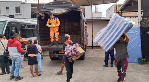 Ayudas a comunidades afectadas por las lluvias en Popayán Ayudas a comunidades afectadas por las lluvias en Popayán