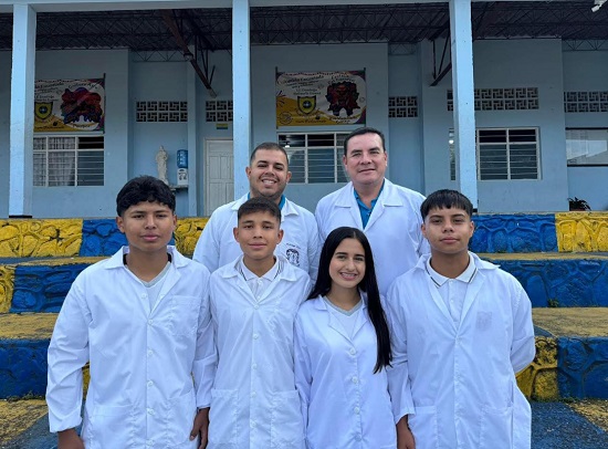Bolivarenses presentan propuesta para sustituir cultivos ilícitos Bolivarenses presentan propuesta para sustituir cultivos ilícitos