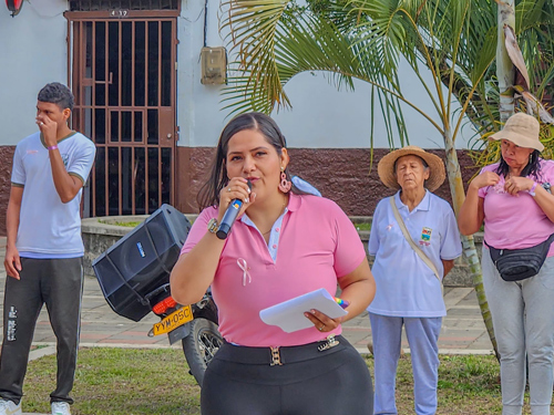 Caloto se une en caminata contra el Cáncer de Mama