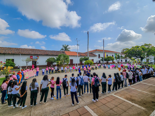 Caloto se une en caminata contra el Cáncer de Mama