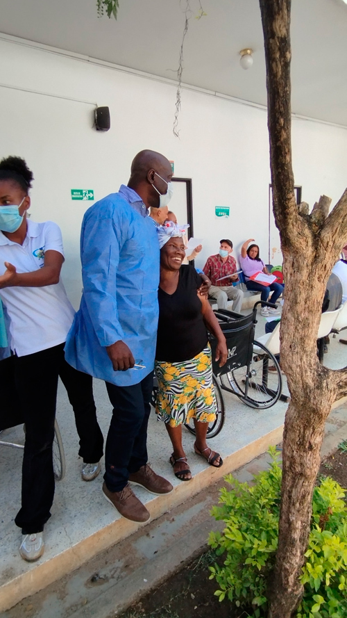 HFPS celebra el Día Internacional de la No Violencia