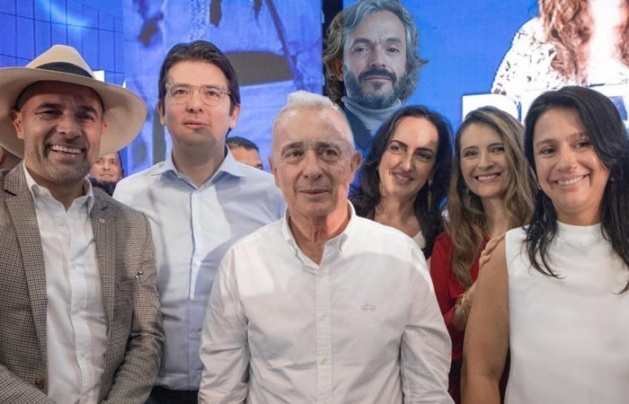 FORO DEL CENTRO DEMOCRÁTICO FORO DEL CENTRO DEMOCRÁTICO