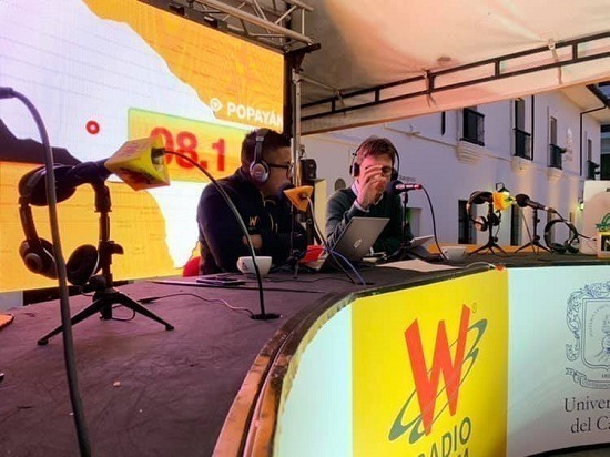 ARCE; un periodista que soñaba ser cantante y lo logró