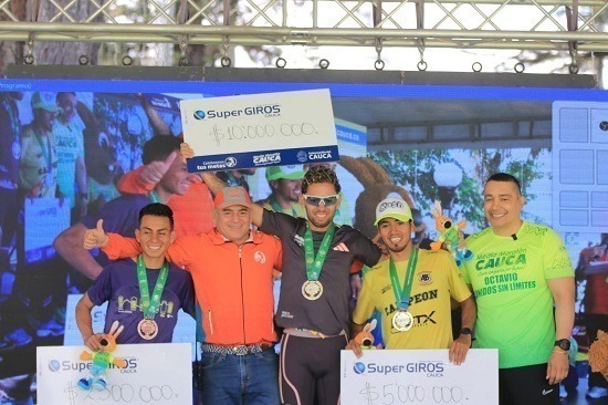 Más de 4.000 personas corrieron por la Paz en la Media Maratón del Cauca. Más de 4.000 personas corrieron por la Paz en la Media Maratón del Cauca.